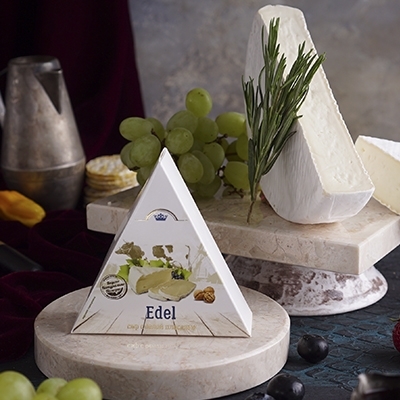 Сыр "Edel" с белой плесенью 50%,90г,110г,650г,1 кг